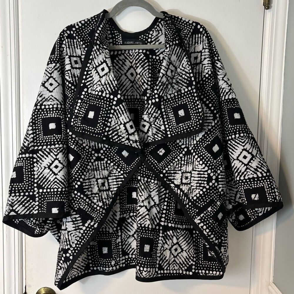 IF UDARE ARTS art to wear one size black & white artsy cotton print cocoon jacke